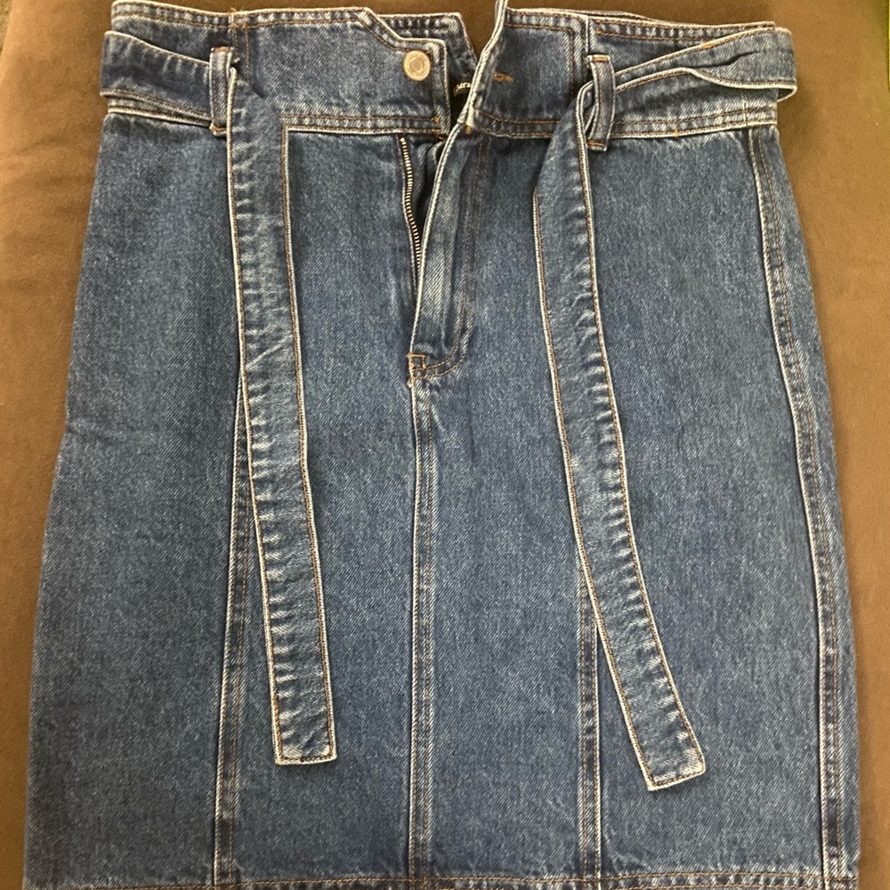 Stradivarius denim skirt, size 8